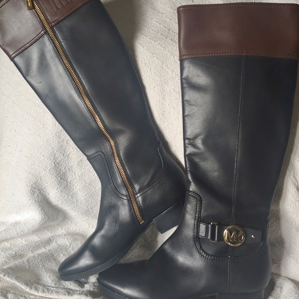New Michael Kors boot size 7 1/2